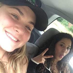 Meet your Posher, Olivia